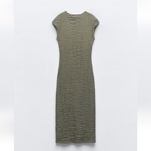 NWOT Zara Textured Fitted Dress in Light Khaki